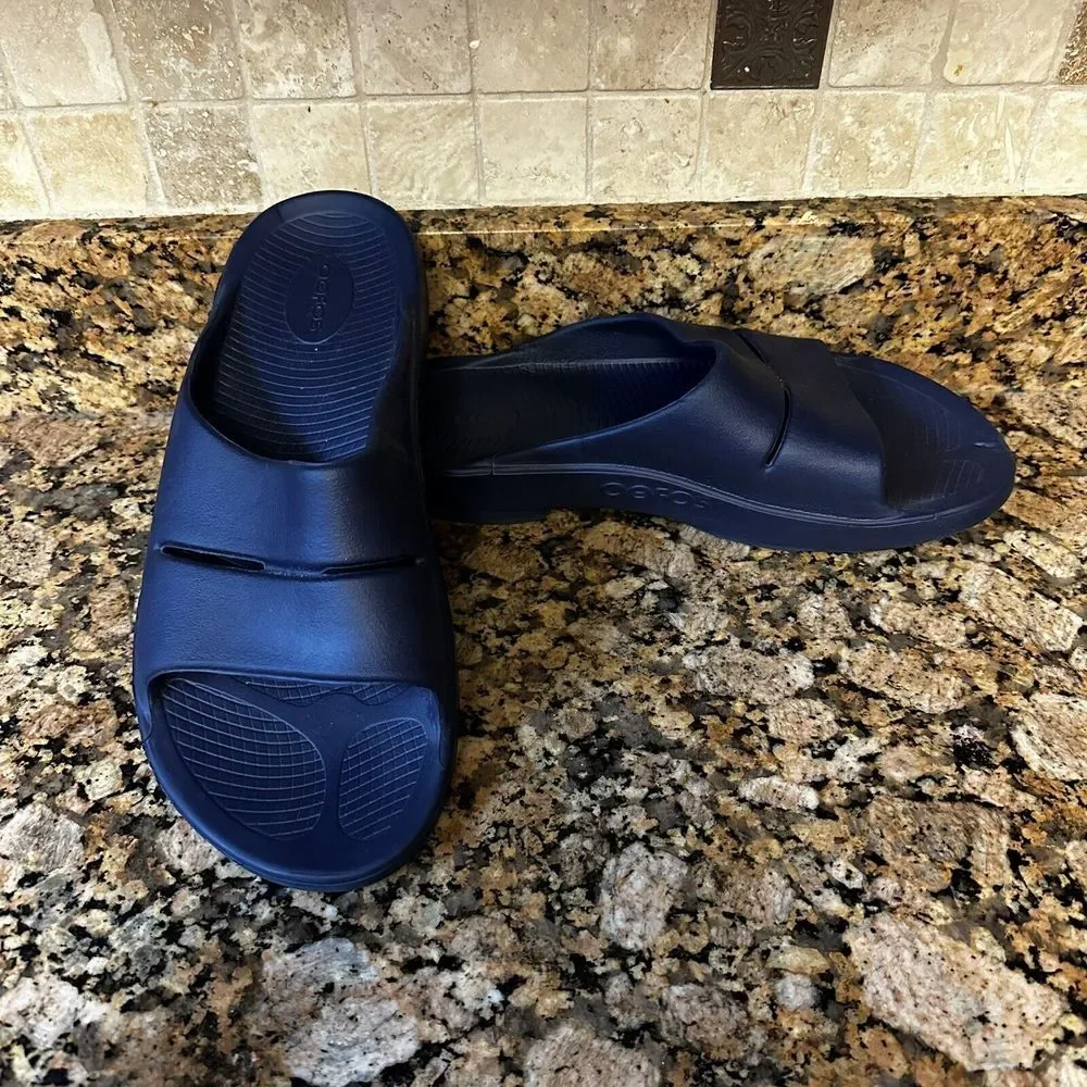 Oofos Sandals Women's 13 Men's 11 EU 44 Ooahh Recovery‎ Slide Navy